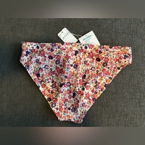Jette Berry Floral Pattern Bikini, NWT. - Picture 7 of 7